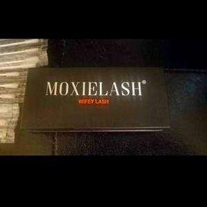 Brand new MAGNETIC Moxie Lash Wifey Lash